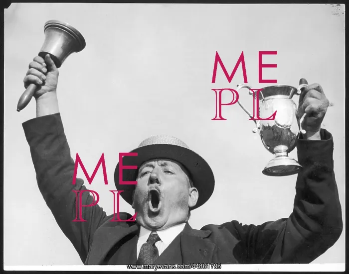  : CHAMPION TOWN CRIER