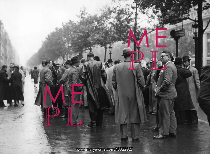 : Champs-Elysee, 1939 : Champs-Elysee, 1939