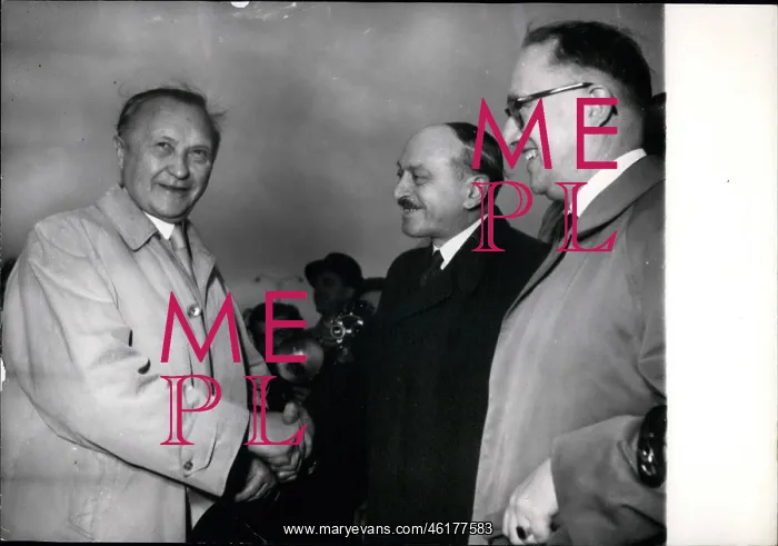 : Chancellor Adenauer, M Berthoin, Prof Hallstein, Paris : Chancellor Adenauer, M Berthoin, Prof Hallstein, Paris