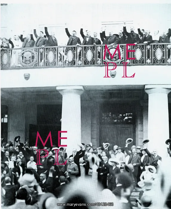 : Chancellor (President) Ebert in front of the National : Chancellor (President) Ebert in front of the National