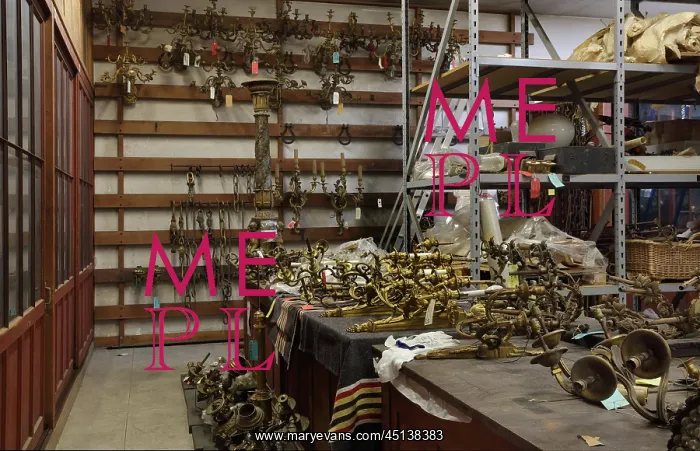 : Chandelier and clock storage, Batiment Perret : Chandelier and clock storage, Batiment Perret