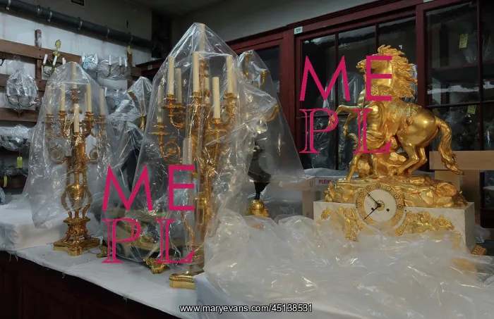 : Chandelier and clock storage, Batiment Perret : Chandelier and clock storage, Batiment Perret