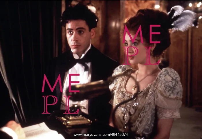 : CHAPLIN ROBERT DOWNEY JNR : CHAPLIN ROBERT DOWNEY JNR