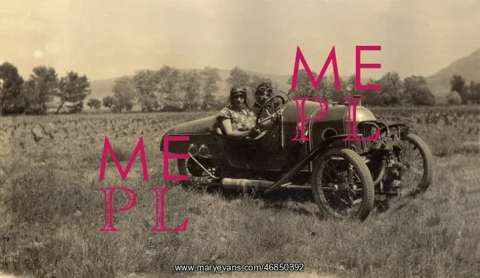 : Two chaps in a sporty 20s motor : Two chaps in a sporty 20s motor