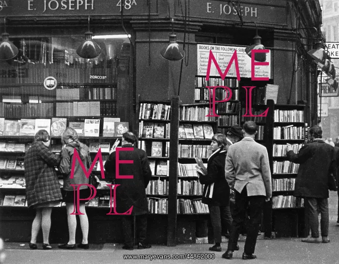 : CHARING X ROAD BOOKSHOP : CHARING X ROAD BOOKSHOP