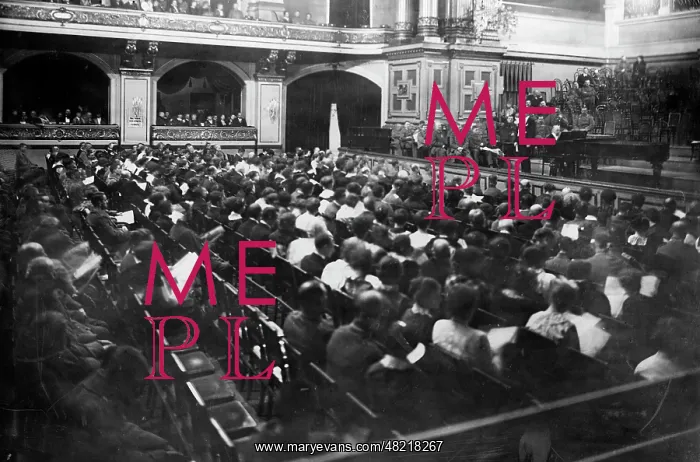 : Charity event in Berlin, 1917 : Charity event in Berlin, 1917