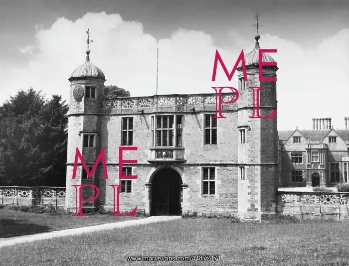 : CHARLECOTE PARK : CHARLECOTE PARK