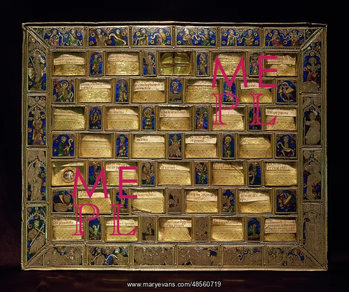 : Charlemagne's Chess set from the 14th century. Museum at Ron : Charlemagne's Chess set from the 14th century. Museum at Ron