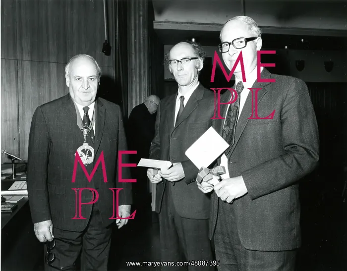 : Charles Abell, OBE, FSLAET, CEng, FRAeS, 1910-1998, Roya : Charles Abell, OBE, FSLAET, CEng, FRAeS, 1910-1998, Roya