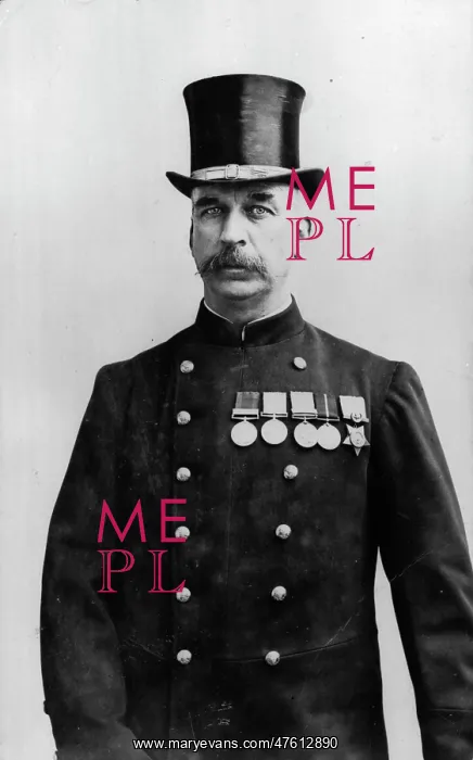 : Charles Badcock, gatekeeper, c.1920 : Charles Badcock, gatekeeper, c.1920