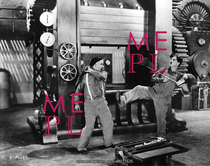 : Charles Chaplin, Chester Conklin in Modern Times : Charles Chaplin, Chester Conklin in Modern Times