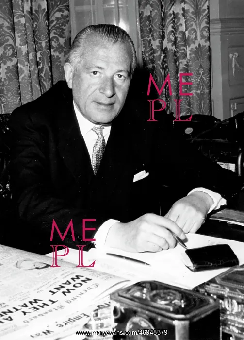 : Charles Clore : Charles Clore