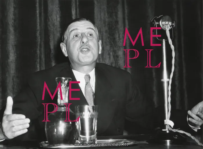 : Charles De Gaulle speaking, ca. 1947-50. From : Charles De Gaulle speaking, ca. 1947-50. From