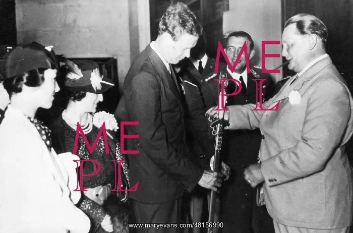 : Charles Lindbergh at Hermann Goering, 1936 : Charles Lindbergh at Hermann Goering, 1936