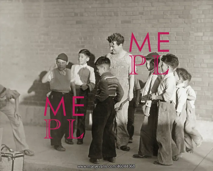 : Charlie Chaplin : Charlie Chaplin