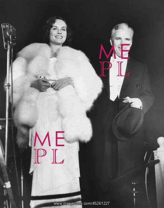 : Charlie Chaplin attends the premiere of MODERN : Charlie Chaplin attends the premiere of MODERN