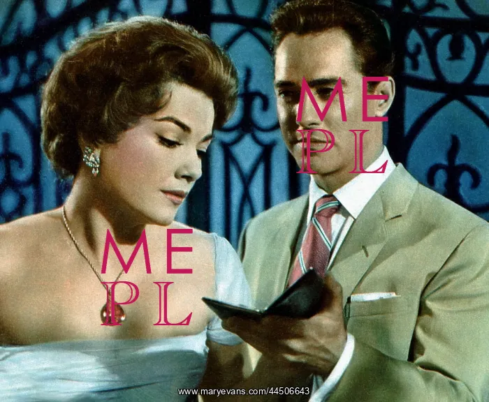 : Chase A Crooked Shadow (1957) : Chase A Crooked Shadow (1957)