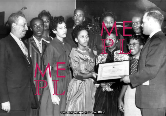 : Chat Patterson presents Americanism award ? : Chat Patterson presents Americanism award ?
