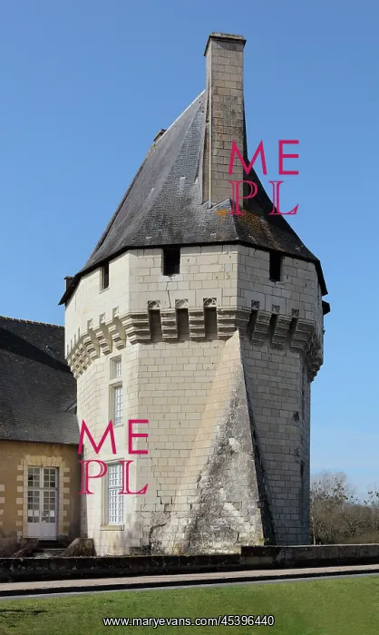 : Chateau des Ponts-de-Ce, Angers, Maine-et-Loire, France : Chateau des Ponts-de-Ce, Angers, Maine-et-Loire, France