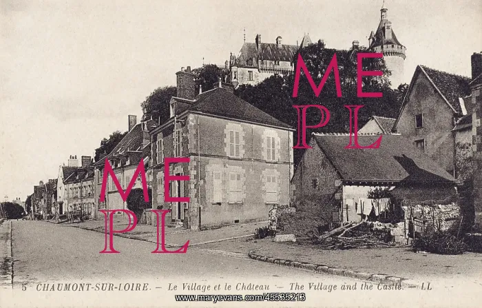  : Chaumont-sur-Loire, Loir-et-Cher, France, Village and Castle
