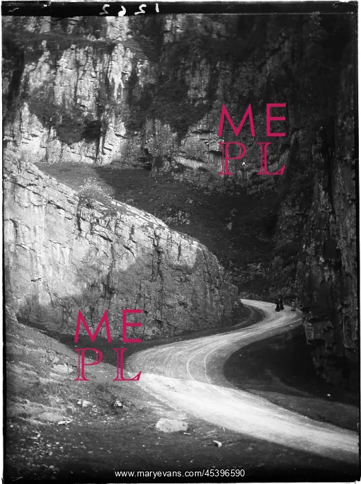 : CHEDDAR GORGE, CLIFF ROAD, CHEDDAR, SEDGEMOOR, SOMERSET : CHEDDAR GORGE, CLIFF ROAD, CHEDDAR, SEDGEMOOR, SOMERSET