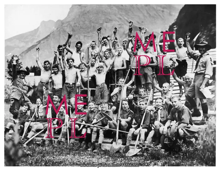 : Cheering boy scouts : Cheering boy scouts