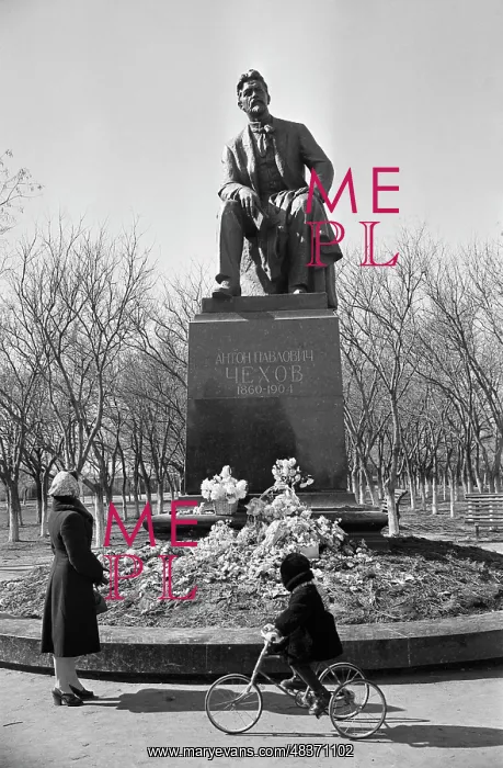 : Chekhov stature in Taganrog : Chekhov stature in Taganrog