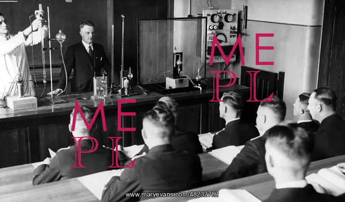 : Chemistry class at the Naval Academy in Muerwik : Chemistry class at the Naval Academy in Muerwik