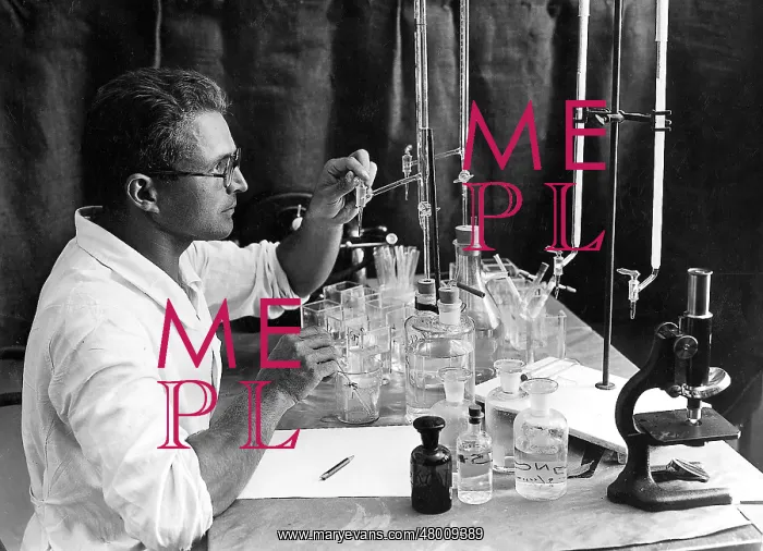 : Chemists analyzes chemical samples, 1931 : Chemists analyzes chemical samples, 1931