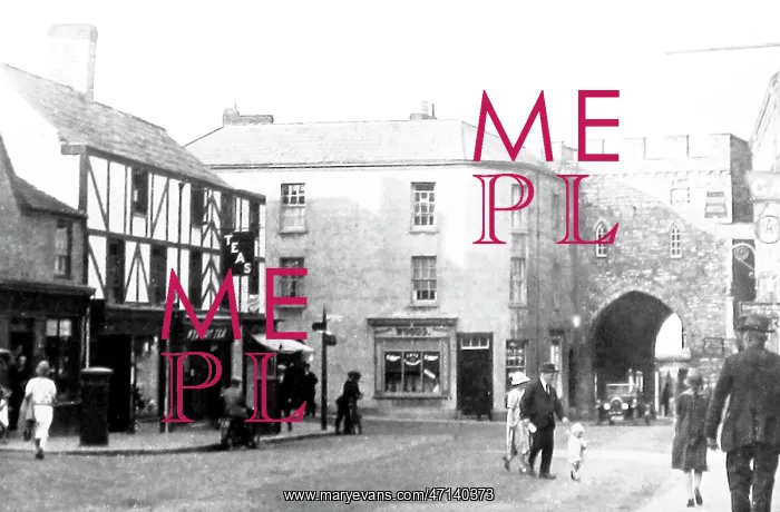 : Chepstow Town Gate