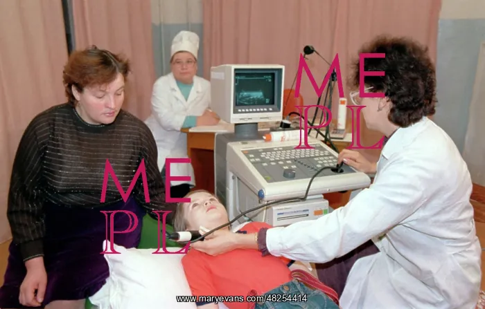 : Chernobyl disaster effects. Surgery hours, 1990 : Chernobyl disaster effects. Surgery hours, 1990