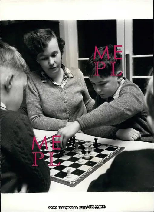 : Chess class at Langbourne Primary School, London : Chess class at Langbourne Primary School, London
