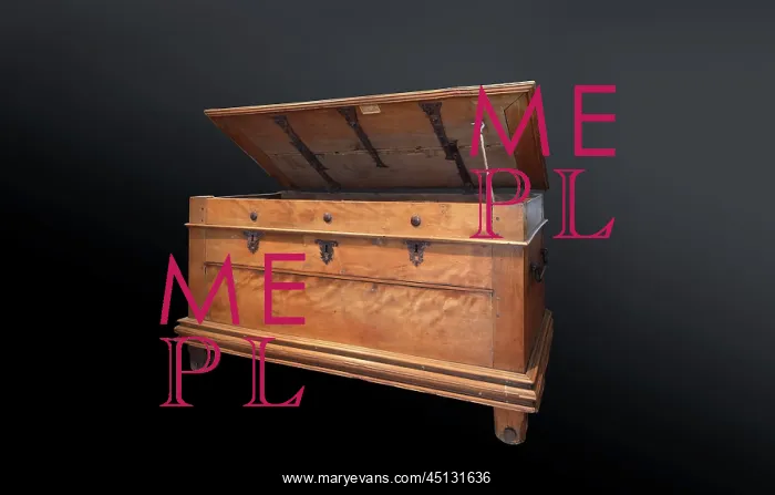 : Chest, Musee du Monastere des Augustines, Quebec : Chest, Musee du Monastere des Augustines, Quebec