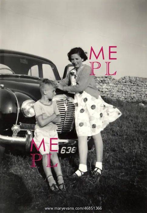 : Chidren and an Austin A40 : Chidren and an Austin A40