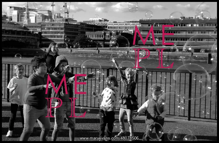  : Chidren playing with bubbles London
