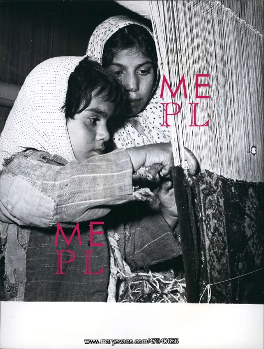 : Child labour in Iran, carpet making : Child labour in Iran, carpet making