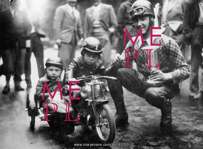: Child motorcyclist : Child motorcyclist