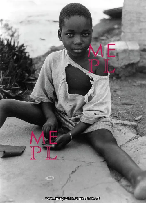 : Child outside their home, Soweto, 1993 : Child outside their home, Soweto, 1993