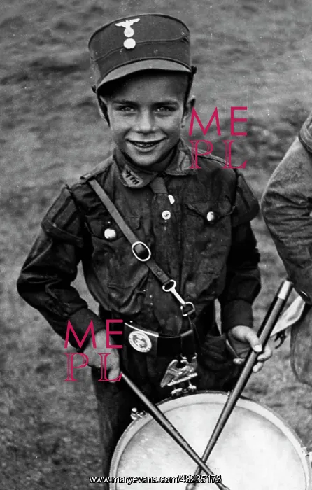 : Child in SA uniform, 1933 : Child in SA uniform, 1933
