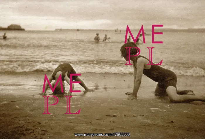 : Children on the beach at the seaside
