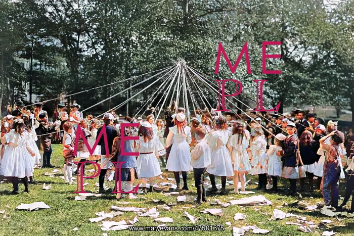 : Children dancing around a Maypole in Central Park in New Yor : Children dancing around a Maypole in Central Park in New Yor