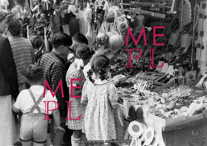: Children at the fair in Mauer. Vienna. About 1950 : Children at the fair in Mauer. Vienna. About 1950