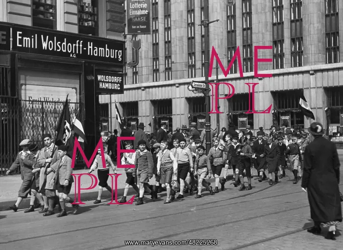 : Children at a rally in Berlin on May 1, 1933 : Children at a rally in Berlin on May 1, 1933