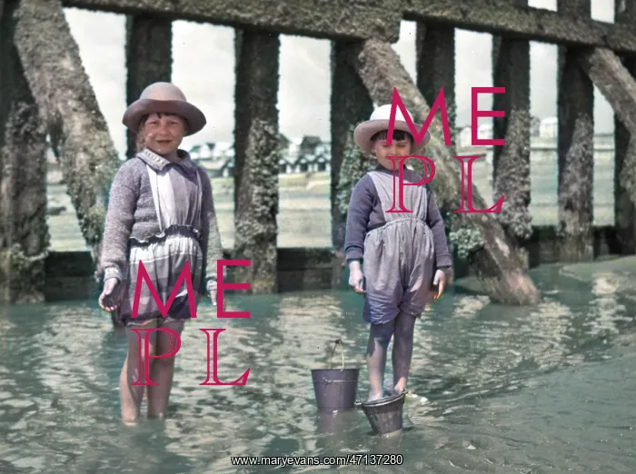 : Two children at the seaside : Two children at the seaside