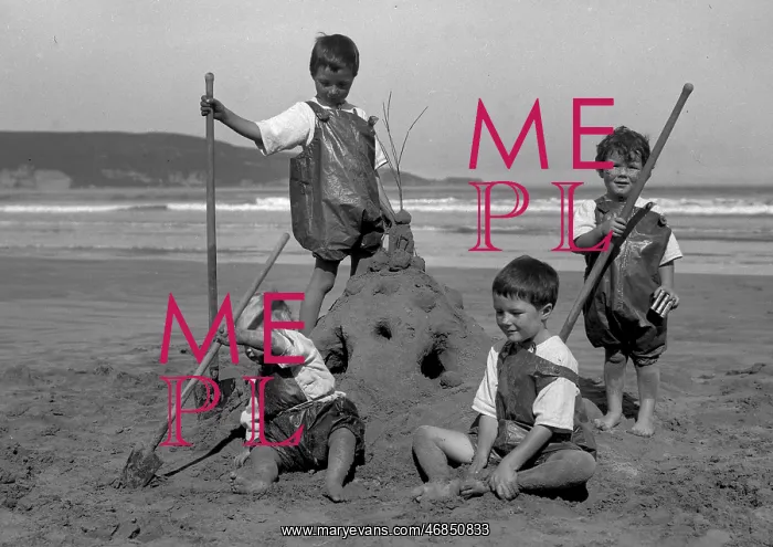 : Four children on a seaside holiday : Four children on a seaside holiday