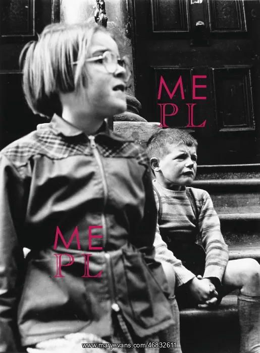 : Two children in St Stephen's Gardens : Two children in St Stephen's Gardens