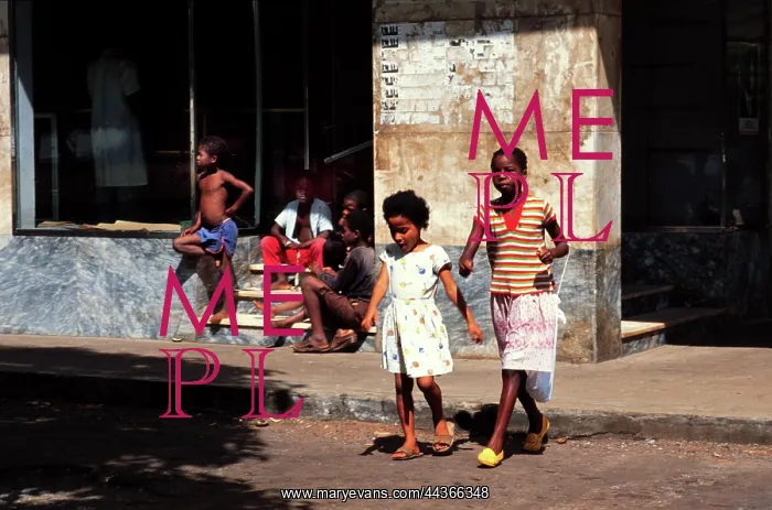 : Children on the streets of Maputo, mozambique. 1990 : Children on the streets of Maputo, mozambique. 1990