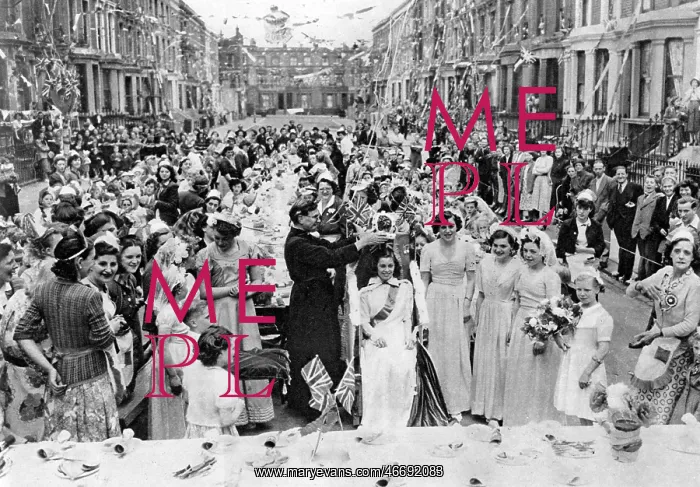: Children's Coronation Party 1953 : Children's Coronation Party 1953