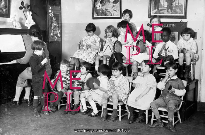  : CHILDREN'S ORCHESTRA