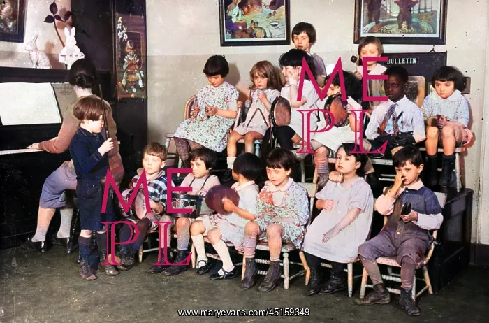 : CHILDREN'S ORCHESTRA : CHILDREN'S ORCHESTRA